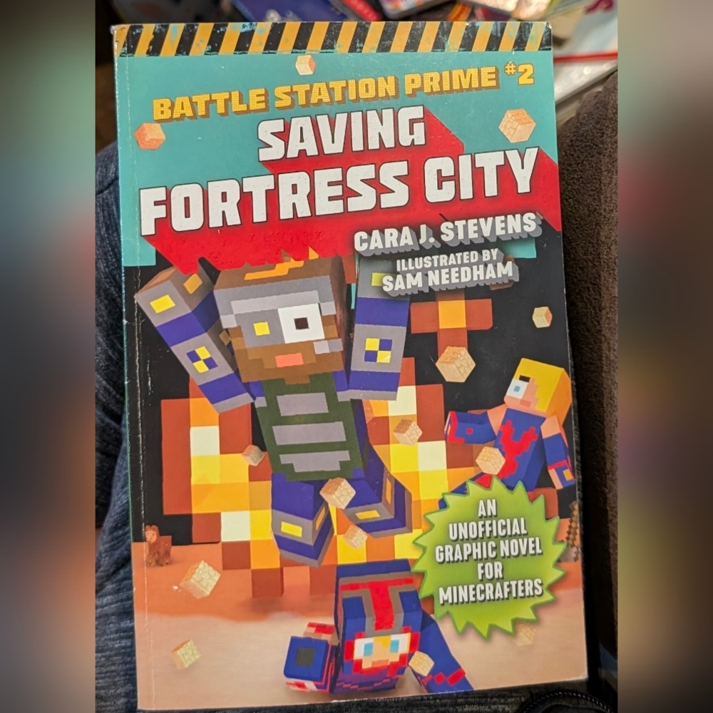 Saving Fortress City Graphic Novel - Minecraft-Inspired